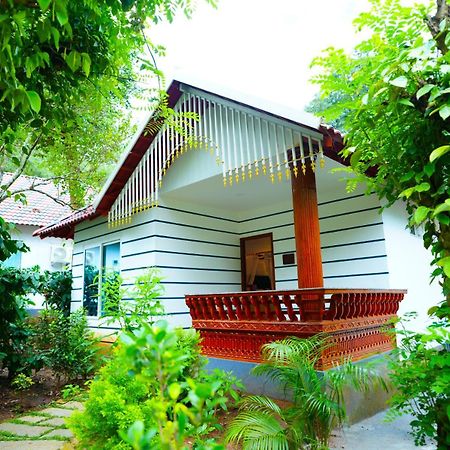 Coorg Orange Blossom Resort And Spa Suntikoppa Exteriör bild