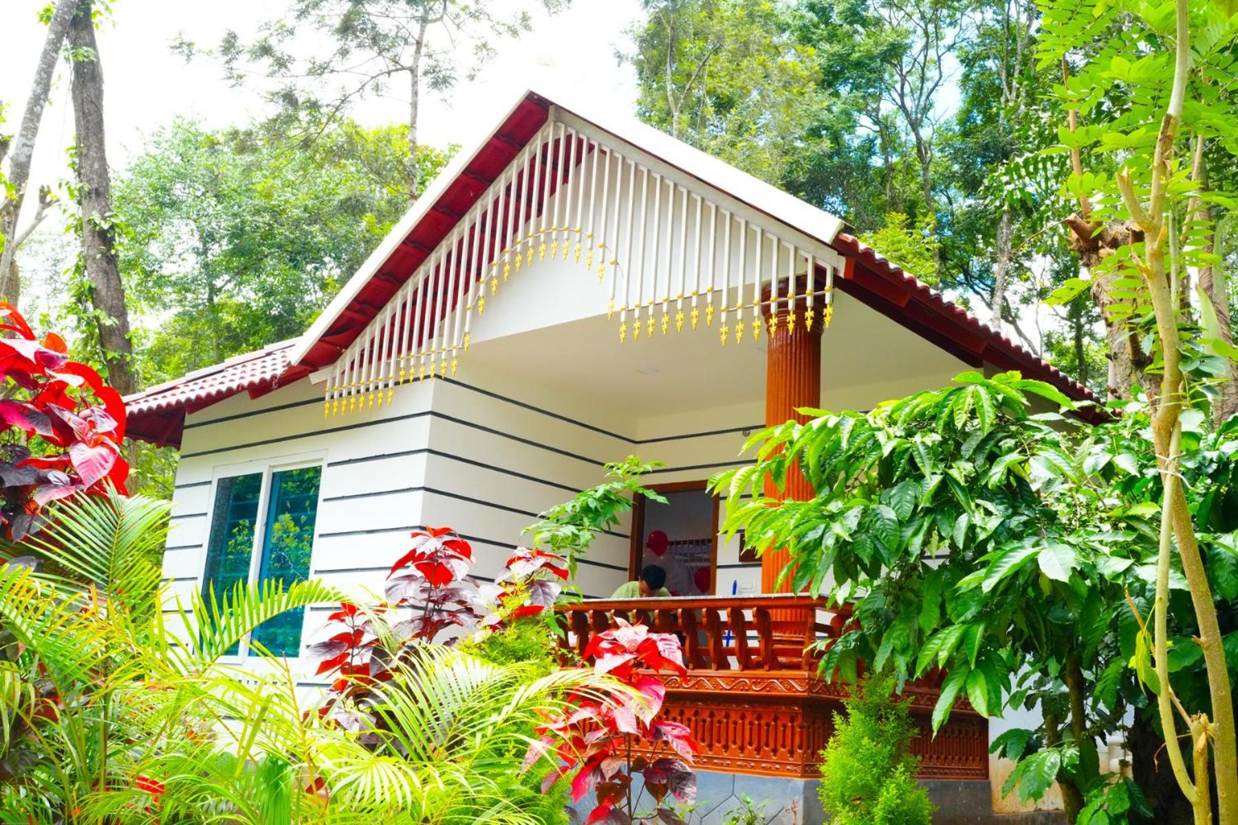 Coorg Orange Blossom Resort And Spa Suntikoppa Exteriör bild