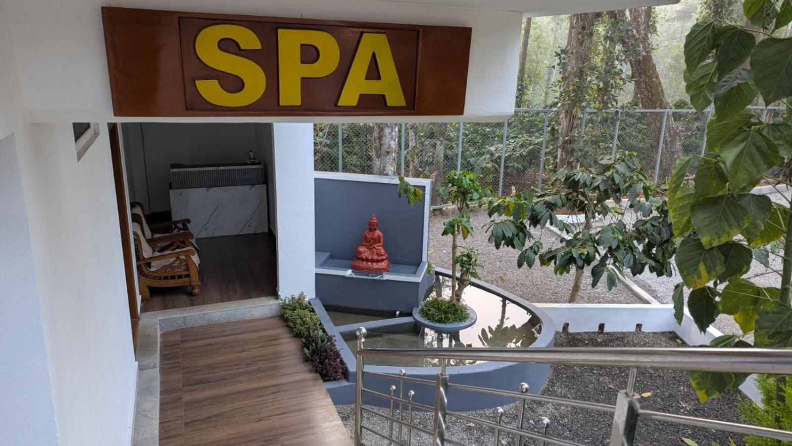 Coorg Orange Blossom Resort And Spa Suntikoppa Exteriör bild
